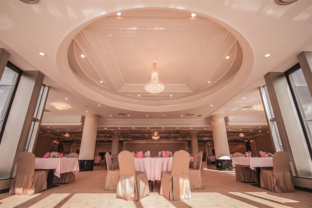 Chinggis Khaan Hotel Ulaanbaatar Exterior photo