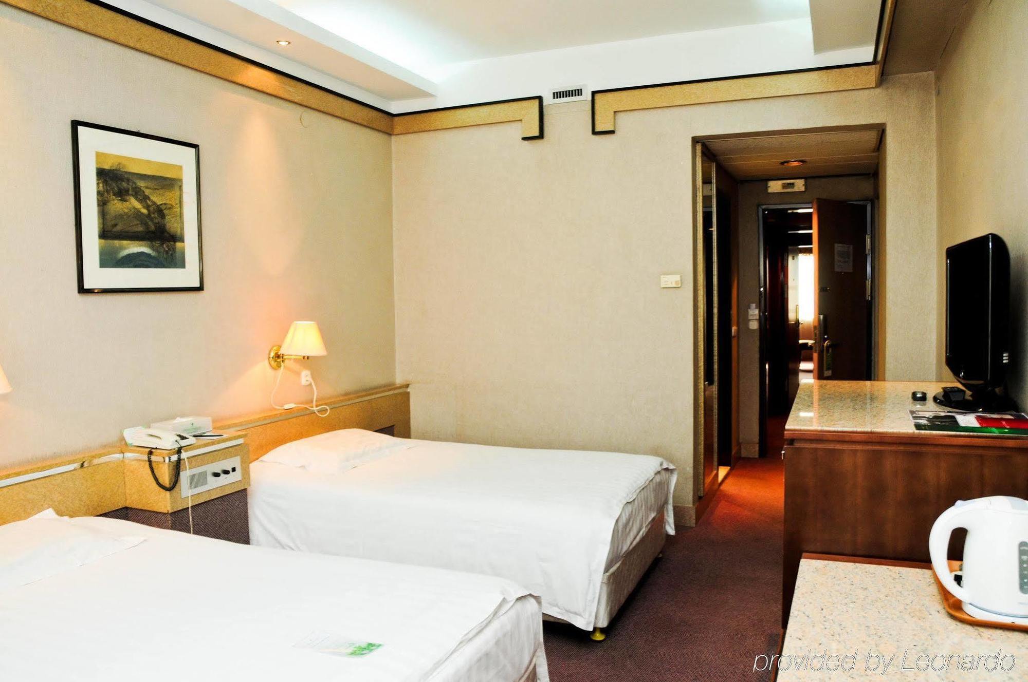 Chinggis Khaan Hotel Ulaanbaatar Exterior photo