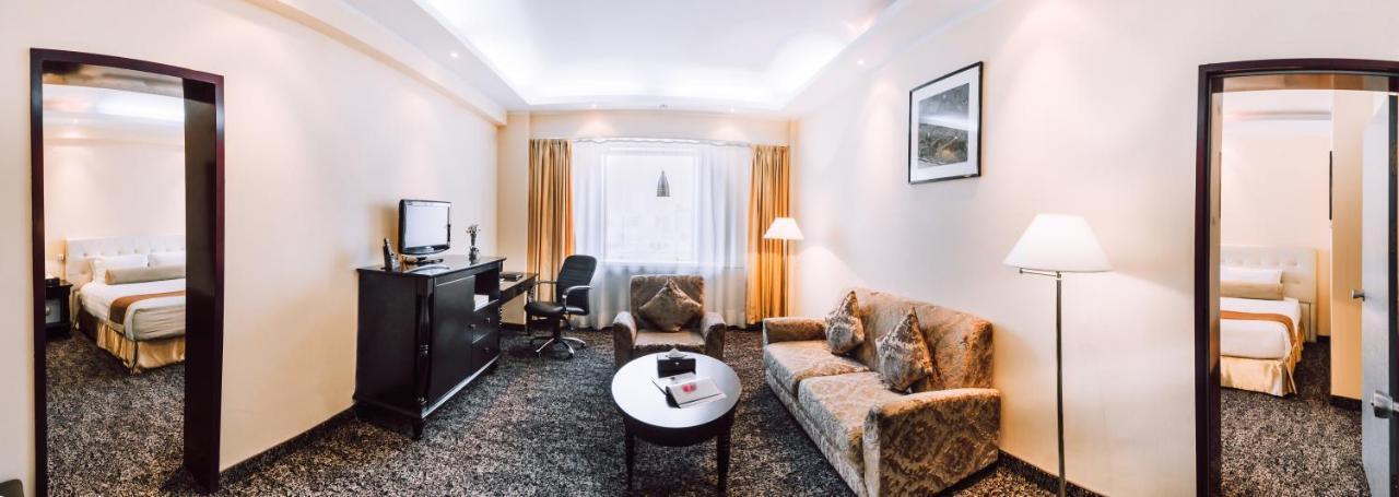 Chinggis Khaan Hotel Ulaanbaatar Exterior photo